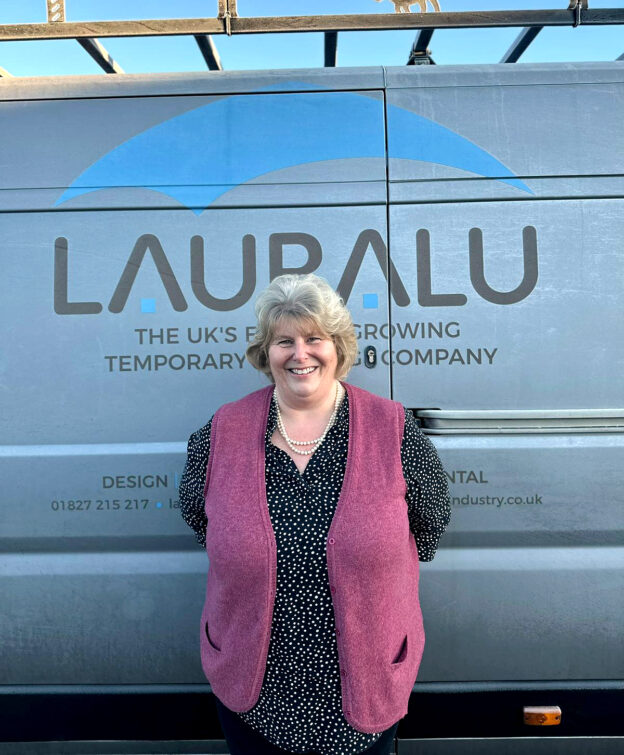 Paula Latham - Lauralu