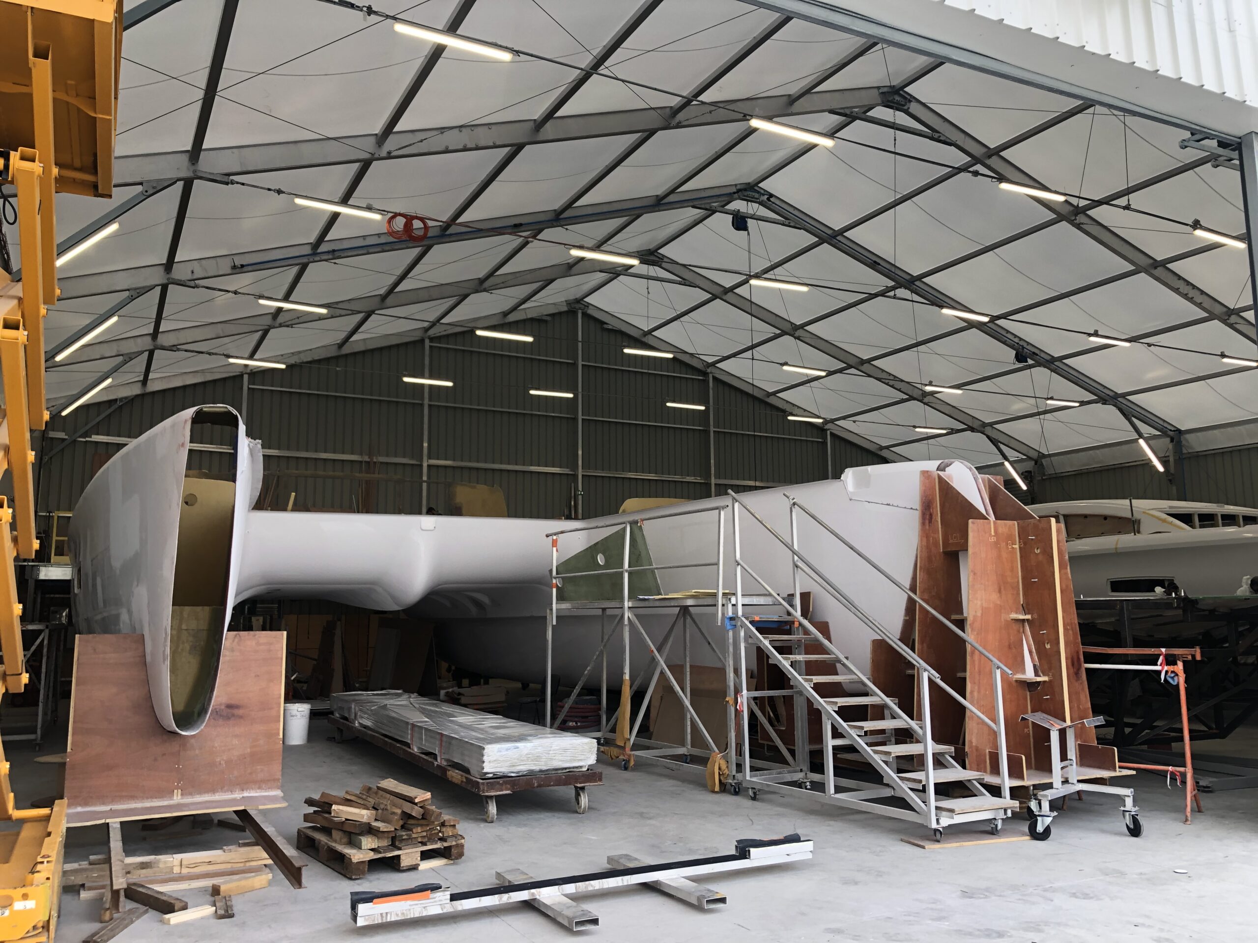 Temporary building for manufacturing business